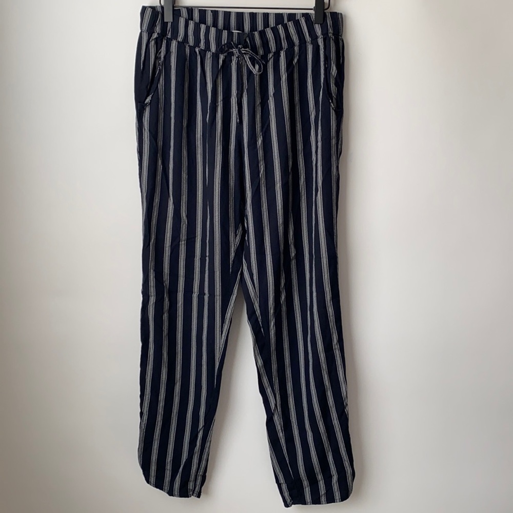American eagle pants